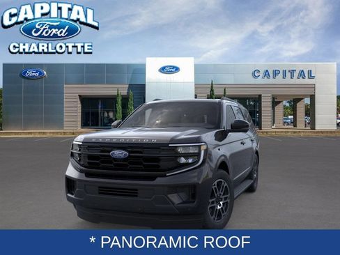 New 2026 Ford Expedition Active RWD image 2