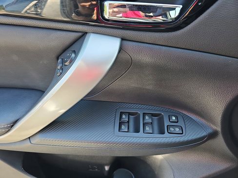 Used 2024 Mitsubishi Eclipse Cross SEL AWD/4WD image 29