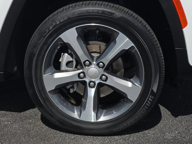 Used 2026 Jeep Grand Cherokee Limited AWD/4WD image 28