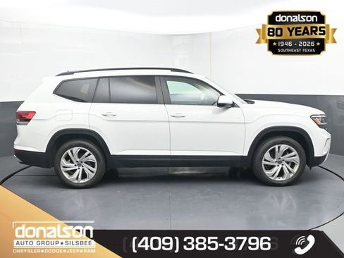 Used 2022 Volkswagen Atlas SE image 2