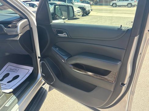 Used 2016 Chevrolet Suburban LT AWD/4WD image 26