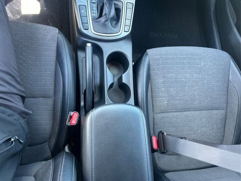 Used 2021 Kia Seltos S AWD/4WD image 12