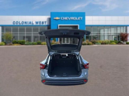 New 2026 Chevrolet Trax LS w/ LS Convenience Package FWD image 32