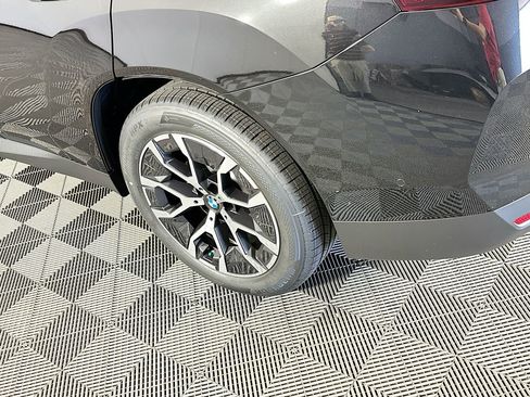 Used 2025 BMW X3 xDrive30i w/ Premium Package image 36