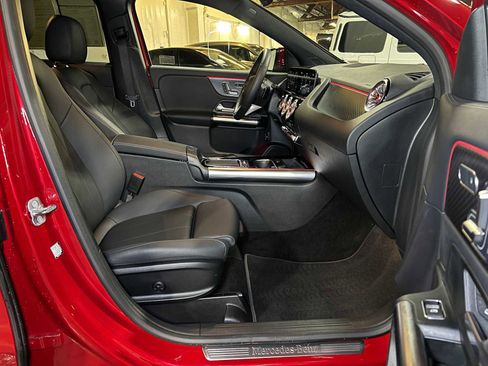 Certified 2025 Mercedes-Benz GLA 250 4MATIC image 12