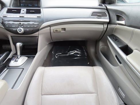 Used 2010 Honda Accord EX-L image 29