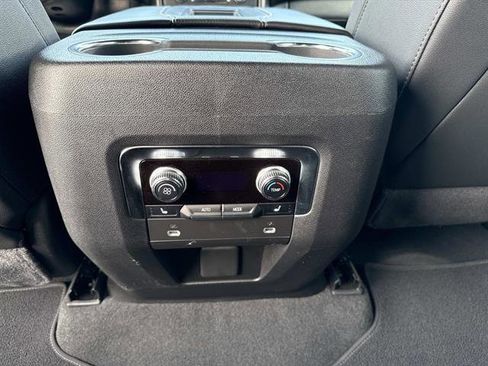 Used 2024 GMC Yukon AT4 w/ AT4 Premium Package image 15