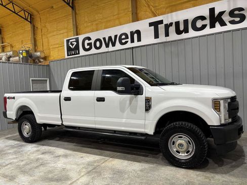 Used 2019 Ford F250 XL w/ Power Equipment Group AWD/4WD image 3