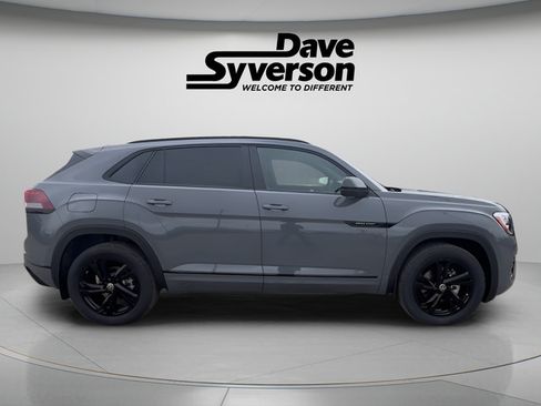 New 2026 Volkswagen Atlas Cross Sport SEL R-Line AWD/4WD image 4