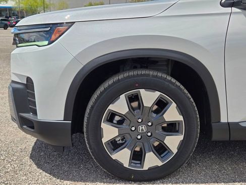New 2026 Honda Pilot Elite image 6