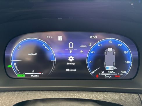 Certified 2024 Toyota Crown Platinum image 17