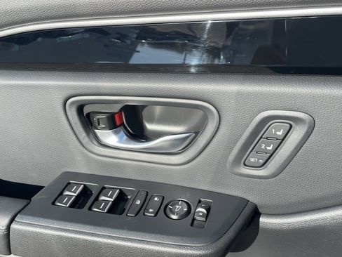 New 2025 Honda Pilot EX-L image 29