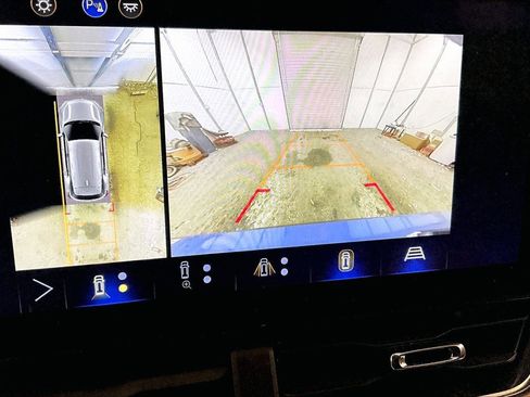 Used 2025 Chevrolet Equinox ACTIV w/ Safety and Technology Package image 20