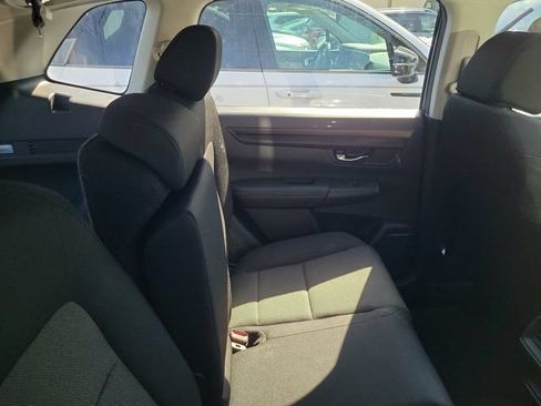Used 2025 Honda CR-V EX image 3