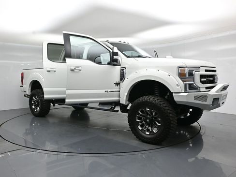 Used 2021 Ford F250 Lariat w/ Lariat Ultimate Package AWD/4WD image 29