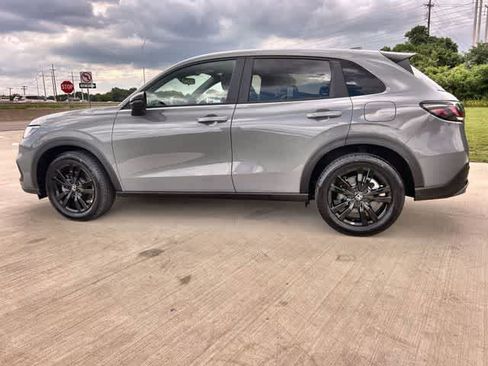 Used 2026 Honda HR-V Sport image 4