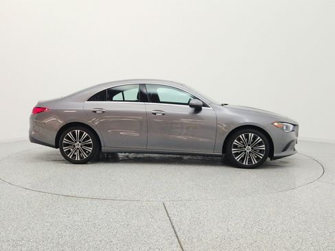 Used 2023 Mercedes-Benz CLA 250 image 4