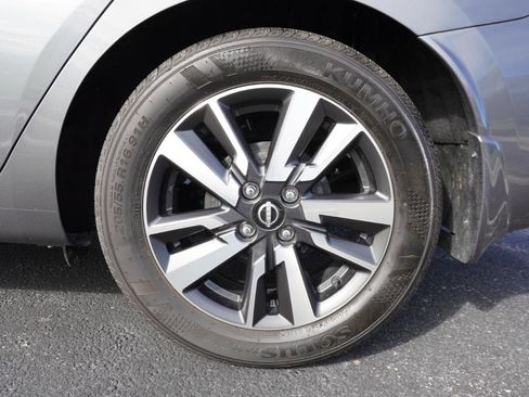 Used 2025 Nissan Versa S w/ S Plus Package image 39