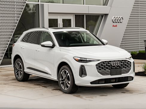 New 2026 Audi Q5 Premium Plus AWD/4WD image 2