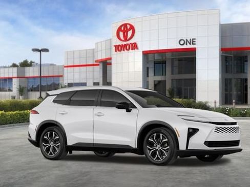 New 2026 Toyota Crown Signia AWD/4WD image 17