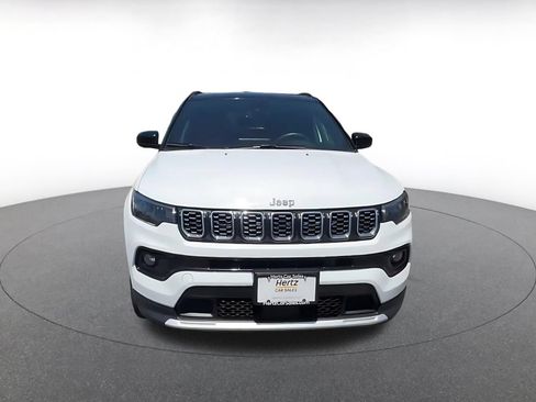 Used 2025 Jeep Compass Limited AWD/4WD image 4