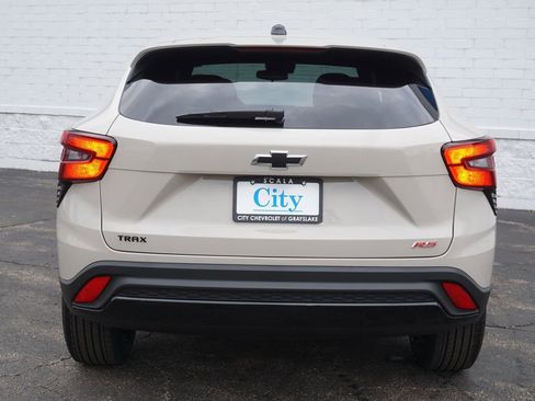 New 2026 Chevrolet Trax RS image 6