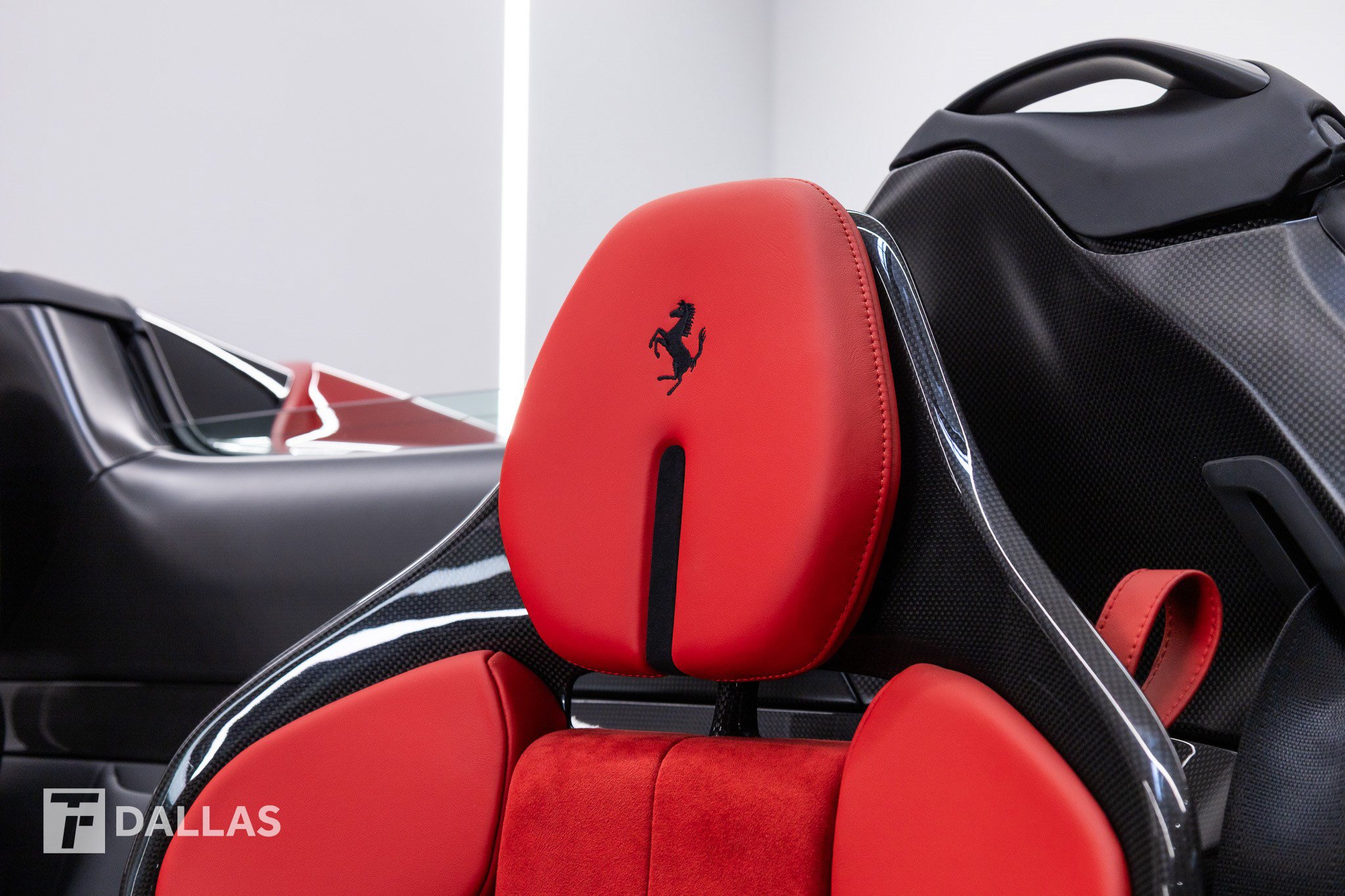 Used 2023 Ferrari SF90 Spider AWD/4WD image 31