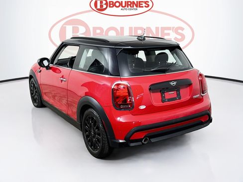 Used 2022 MINI Cooper 2-Door Hardtop FWD image 9