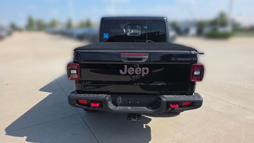 Used 2020 Jeep Gladiator Rubicon AWD/4WD image 4