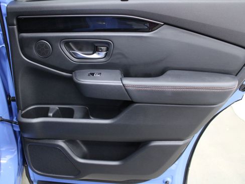 Used 2024 Honda Pilot TrailSport image 27