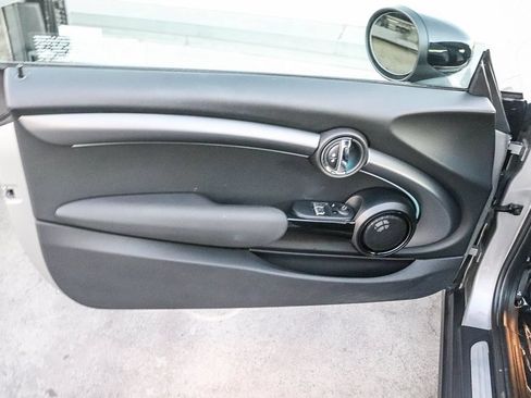 Used 2024 MINI Cooper SE FWD image 23