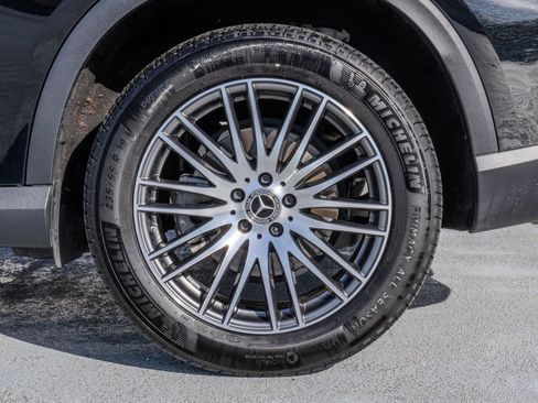 Used 2023 Mercedes-Benz GLC 300 4MATIC image 17