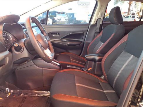 Used 2025 Nissan Versa SR w/ Trunk Package image 18