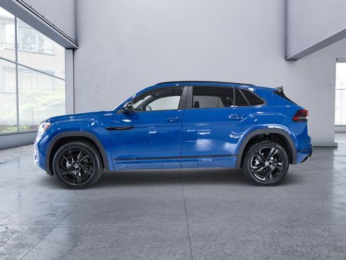 Used 2026 Volkswagen Atlas Cross Sport SEL R-Line AWD/4WD image 3