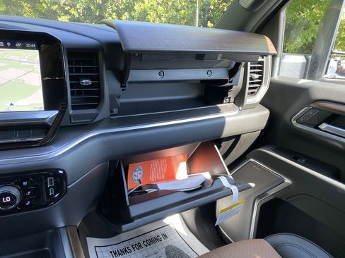 New 2026 Chevrolet Silverado 3500 High Country w/ High Country Premium Package AWD/4WD image 33