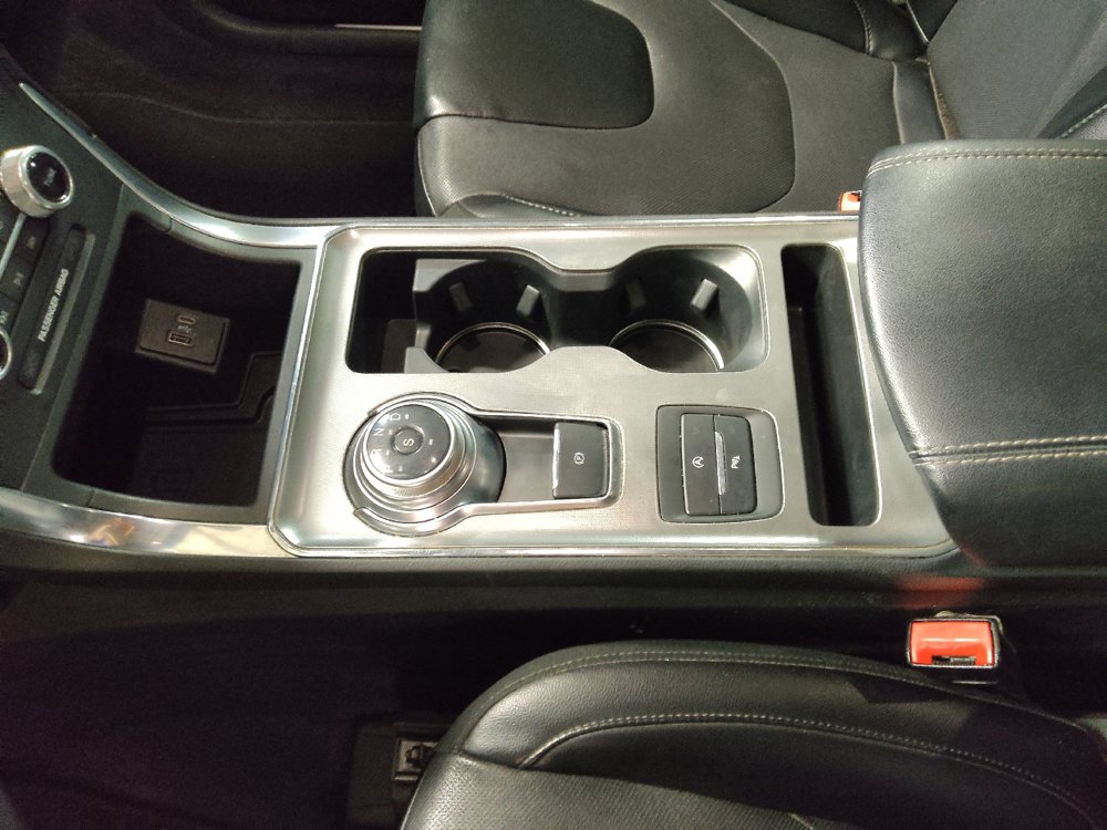 Used 2022 Ford Edge Titanium w/ Equipment Group 301A AWD/4WD image 26
