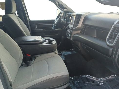 Used 2024 RAM 2500 Big Horn AWD/4WD image 24