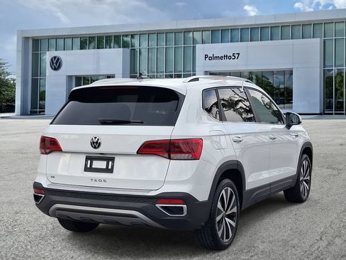 Used 2023 Volkswagen Taos SE FWD image 6
