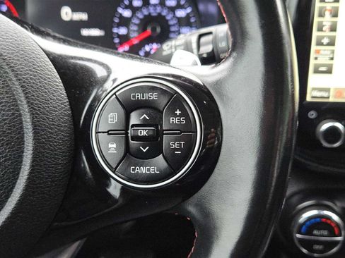 Used 2020 Kia Soul GT-Line Turbo FWD image 29