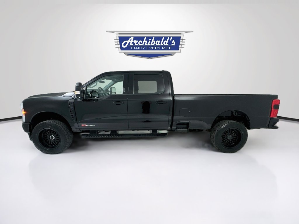 Used 2023 Ford F350 Lariat w/ Sport Appearance Package AWD/4WD image 5