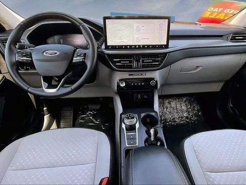 Used 2023 Ford Escape Active w/ Tech Pack #1 FWD image 9