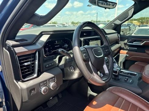 Used 2025 GMC Sierra 1500 Denali Ultimate AWD/4WD image 12