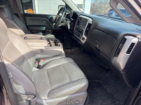 Used 2015 GMC Sierra 1500 SLT w/ Suspension Package, Off-Road image 9