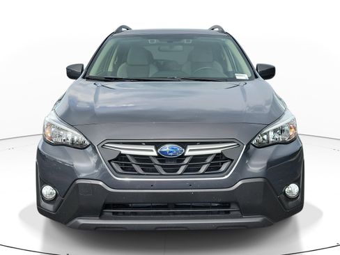 Used 2021 Subaru Crosstrek 2.0i Premium w/ Moonroof Package AWD/4WD image 2