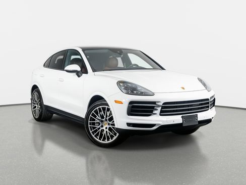 Used 2023 Porsche Cayenne Platinum Edition image 1