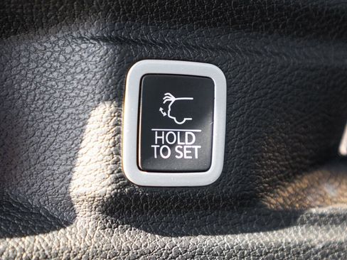 Used 2022 Jeep Grand Cherokee L Overland w/ Luxury Tech Group IV image 43