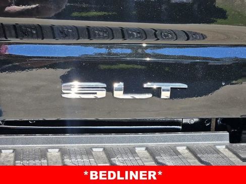 New 2026 GMC Sierra 3500 SLT w/ SLT Premium Package image 9