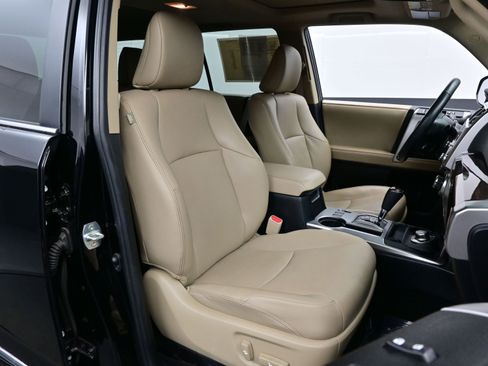 Used 2024 Toyota 4Runner Limited image 14