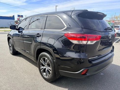 Used 2017 Toyota Highlander Plus w/ Protection Package #3 AWD/4WD image 6