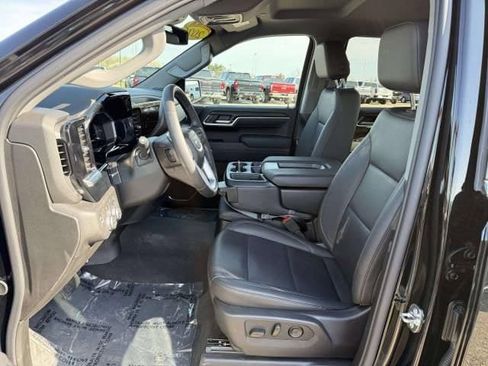 Used 2026 GMC Sierra 1500 SLT AWD/4WD image 12